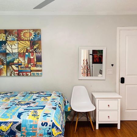 Costa Mesa Homestay - Private Rooms With 2 Shared Baths And Hosts Onsite Luaran gambar