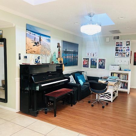 Costa Mesa Homestay - Private Rooms With 2 Shared Baths And Hosts Onsite Luaran gambar