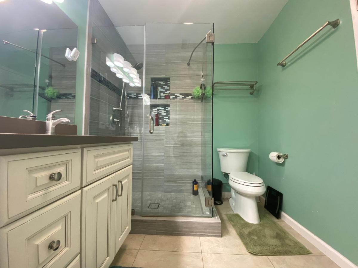 Costa Mesa Homestay - Private Rooms With 2 Shared Baths And Hosts Onsite Luaran gambar